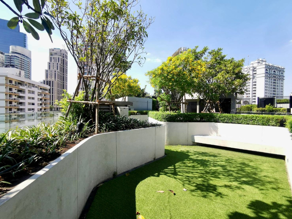 Ashton Sukhumvit 41: 3bed 3bath Duplex with private rooftop garden 131.69sqm. 24,390,000 Am: 0656199198