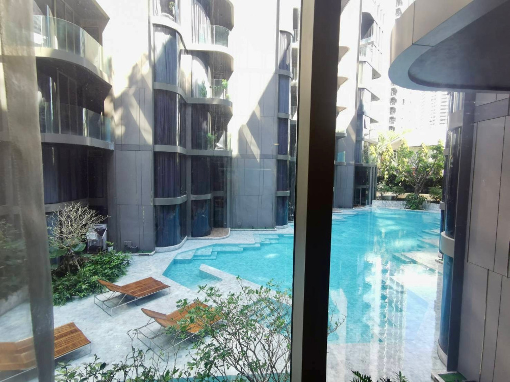 Ashton Sukhumvit 41: 3bed 3bath Duplex  131sqm. 23,890,000 Am: 0656199198