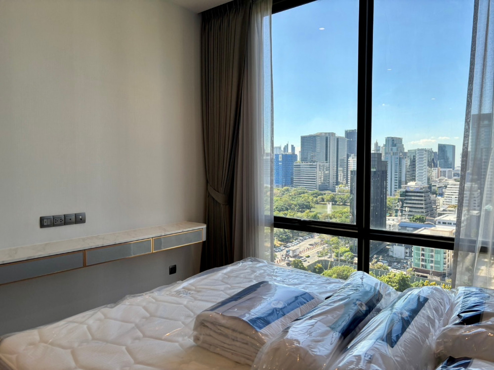 Muniq Langsuan 78sqm. 1+1 bed 1bath 25,000,000 brandnew Am: 0656199198