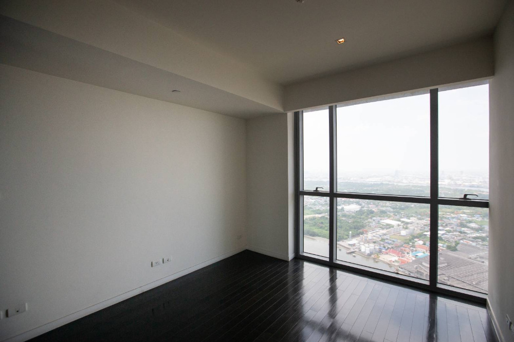 The Pano Triplex Penthouse: 4bed 5bath 541sqm. private pool 270,000/mth Am: 0656199198