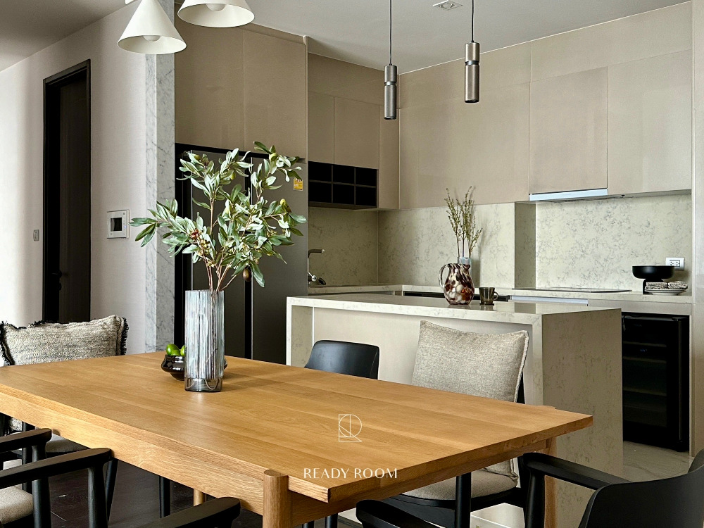 Laviq Sukhumvit 57: 3bed 3bath 116sqm. 32,000,000 Am: 0656199198