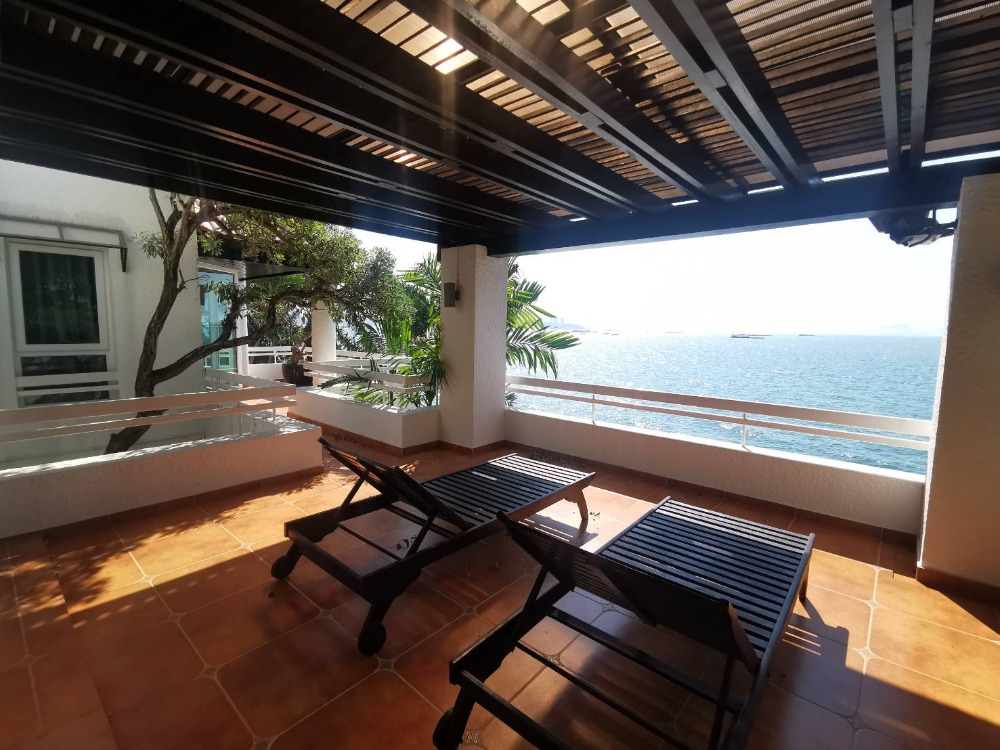 Baan Rimpha Pattaya Duplex 3bed 3bath by the beach 311sqm. Sale/Rent 75,000,000 Am: 0656199198