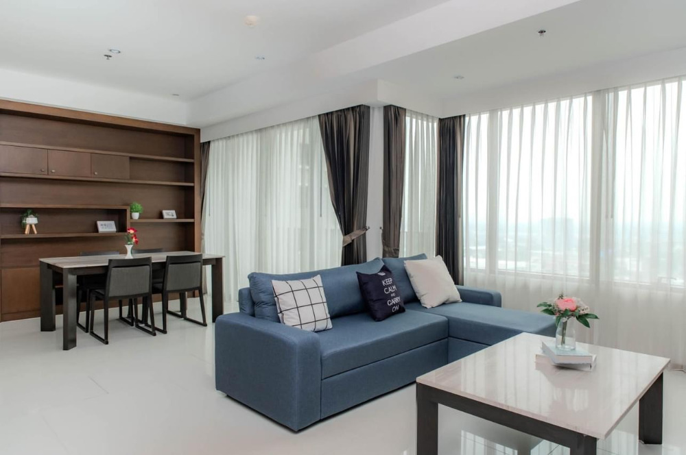 The Emporio Place Sukhumvit 24: 2bed 3bath 108sqm. 22,000,000 Am: 0656199198