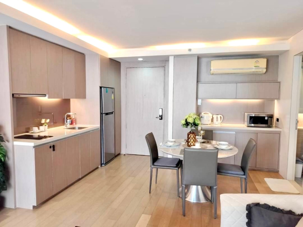 Mode Sukhumvit 61:  1bed 56sqm. 8Fl. 9,000,000 Am: 0656199198