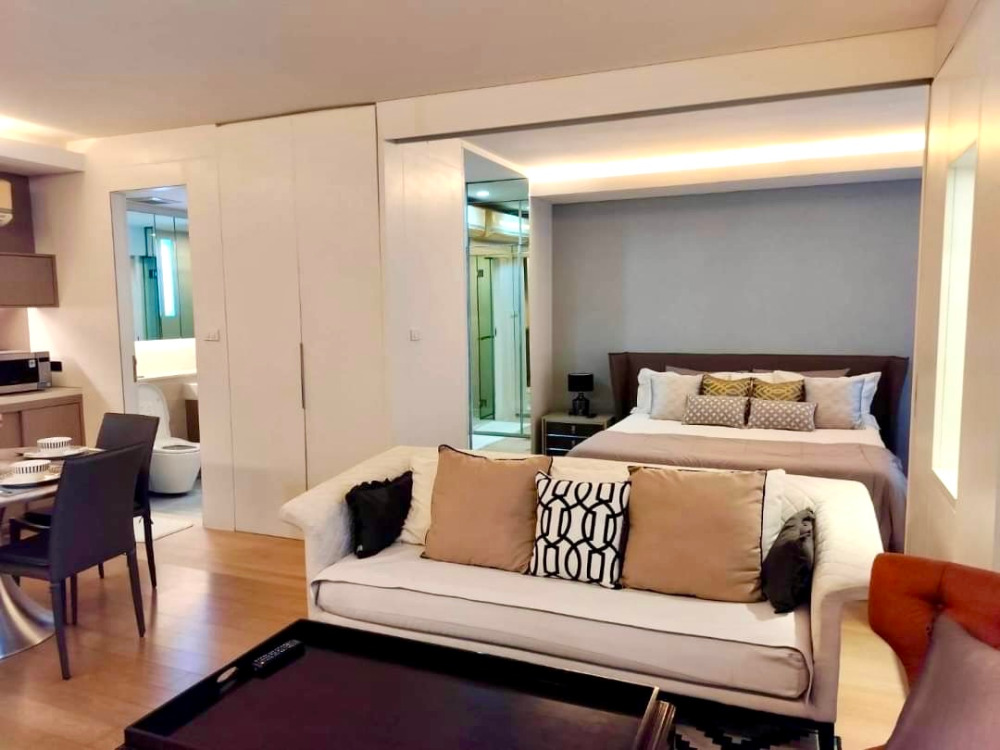 Mode Sukhumvit 61:  1bed 56sqm. 8Fl. 9,000,000 Am: 0656199198