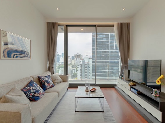 Khun by Yoo:  2bed 2bath 82.19sqm. 120,000/mth Am: 0656199198