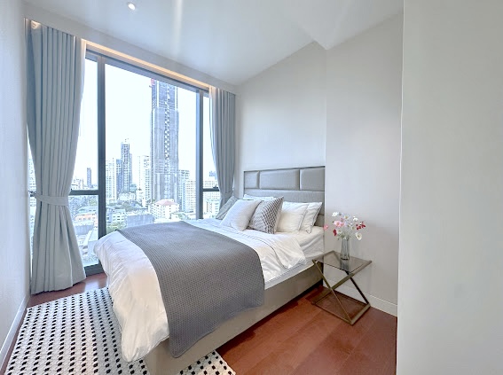 Khun by Yoo:  2bed 2bath 82.19sqm. 120,000/mth Am: 0656199198