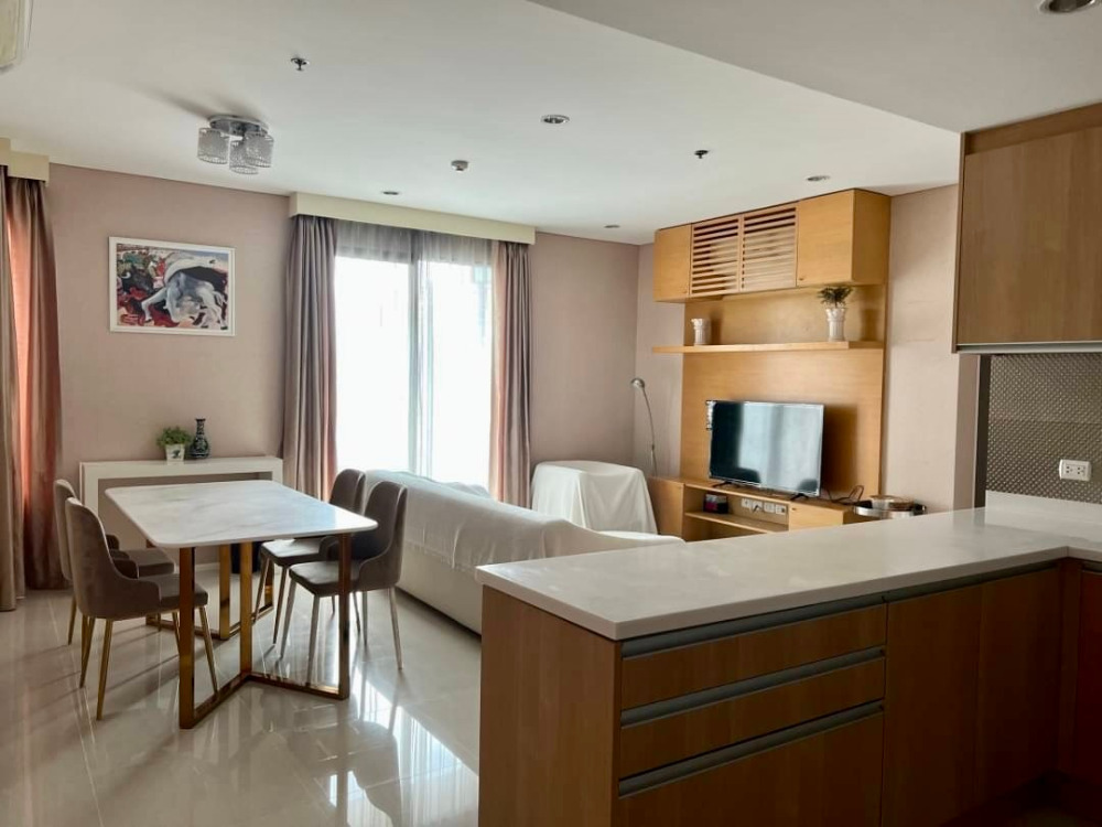 Villa Asoke:  2bed 2bath 81.5sqm. 12,500,000  Am: 0656199198