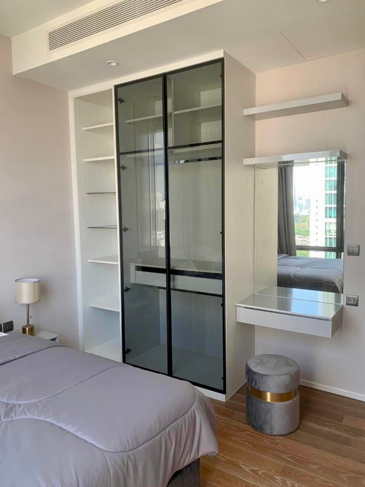 Muniq Langsuan: 53 sqm. 1bed 1bath High Floor 65,000/mth Am: 0656199198