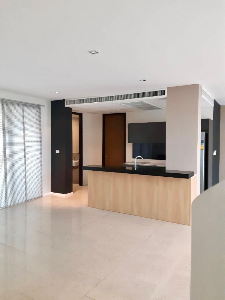 Baan Lux Sathorn: 3bed 4bath 394sqm. 35,000,000 Am: 0656199198