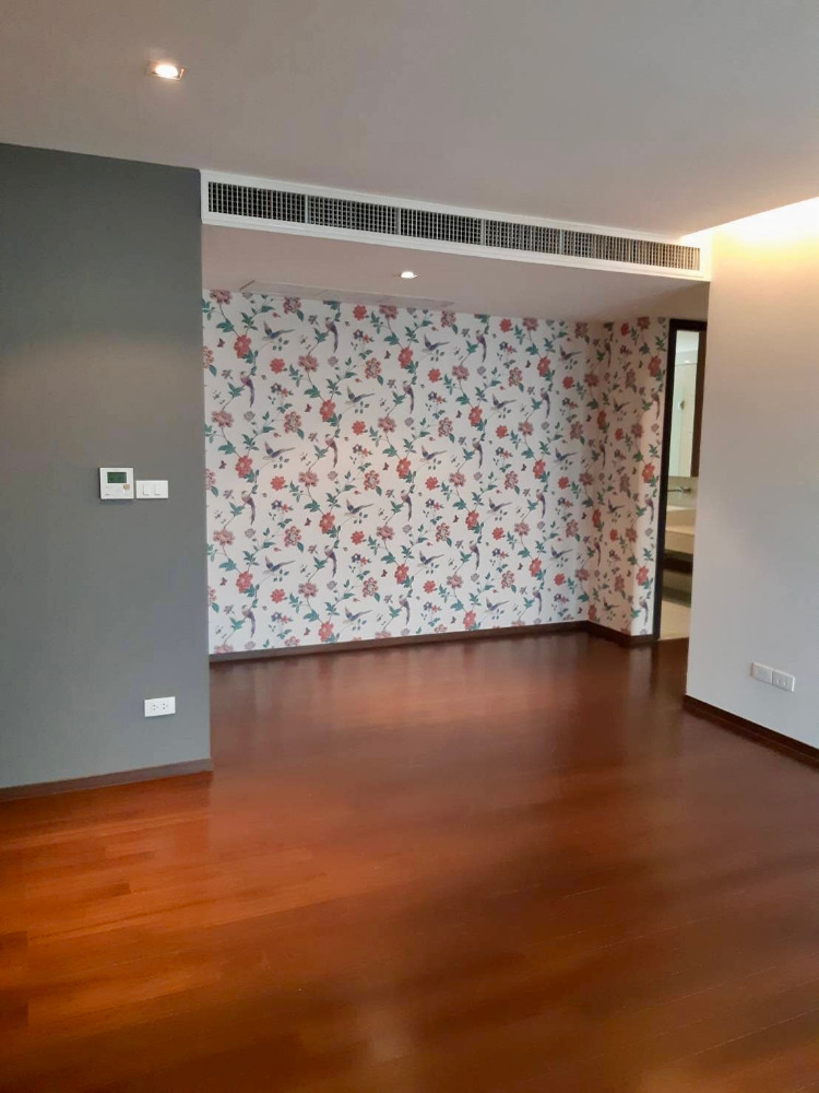 Baan Lux Sathorn: 3bed 4bath 394sqm. 35,000,000 Am: 0656199198