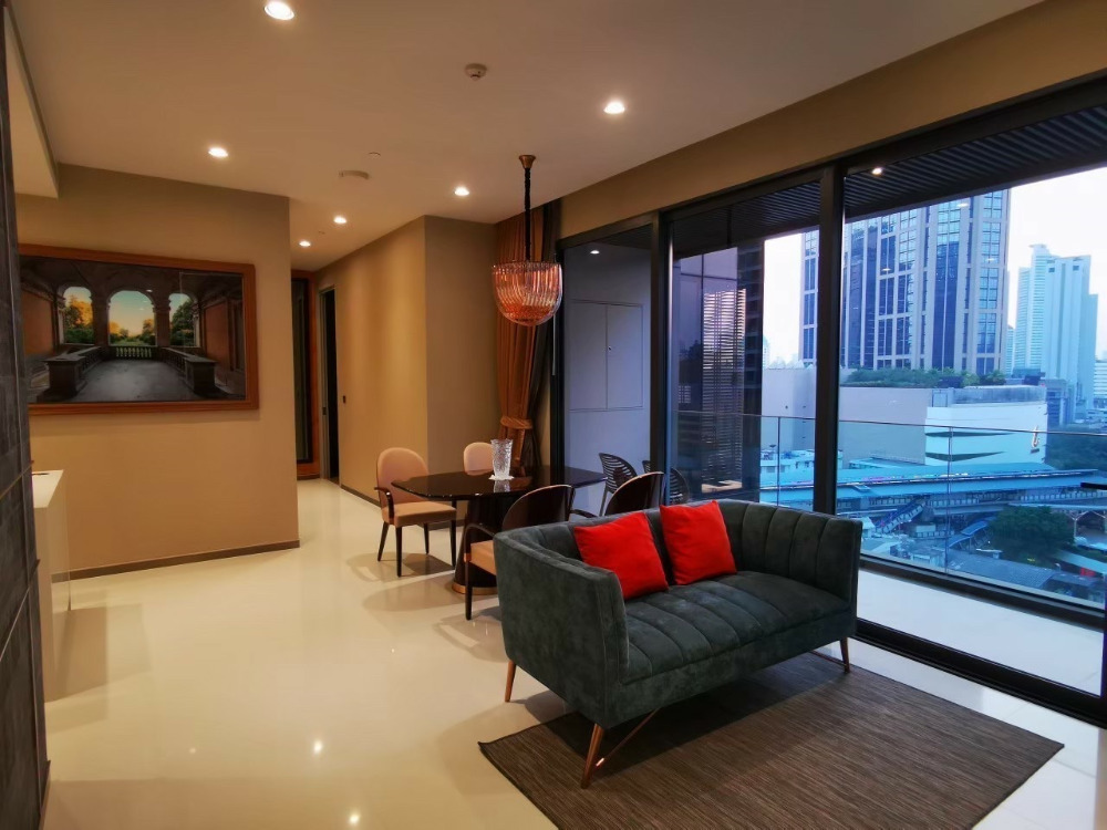 VITTORIO Sukhumvit 39:  2bed 3bath 101.74sqm. 120,000/mth Am: 0656199198