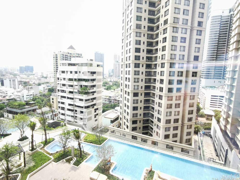 Supalia Icon Sathorn: 3bed 3bath 100.5 sqm. 20,800,000 Am: 0656199198