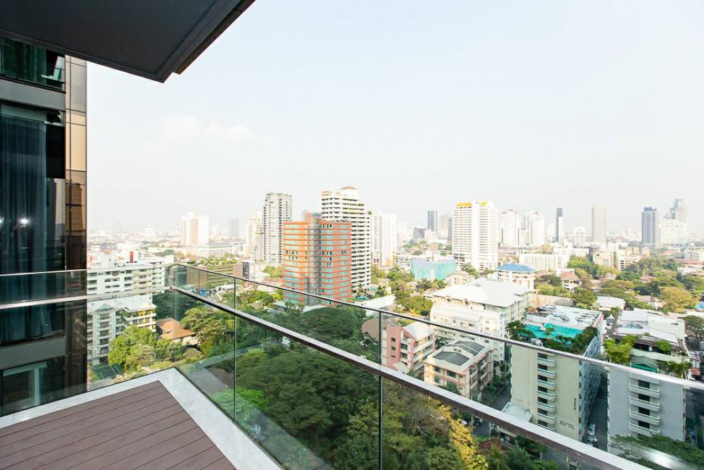 Marque Sukhumvit 39: 2bed 3bath 126.82sqm. 150,000/mth Am: 0656199198