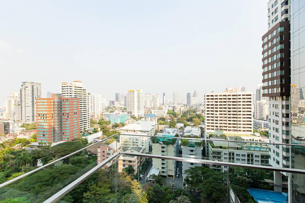 Marque Sukhumvit 39: 2bed 3bath 126.82sqm. 150,000/mth Am: 0656199198