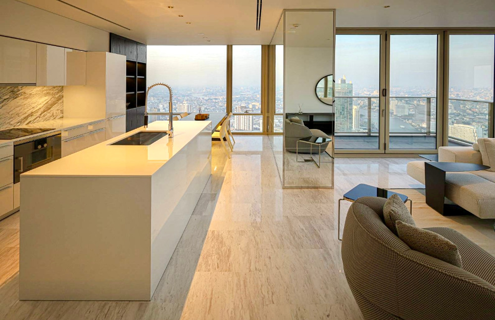 Four Season Private Residences: 2bed 2bath + powder room 119.88sqm 45,900,000 Am: 0656199198