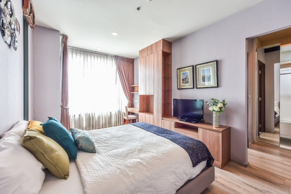 Pyne by Sansiri: Duplex 2bed 2bath 79sqm. 24,000,000 Am: 0656199198