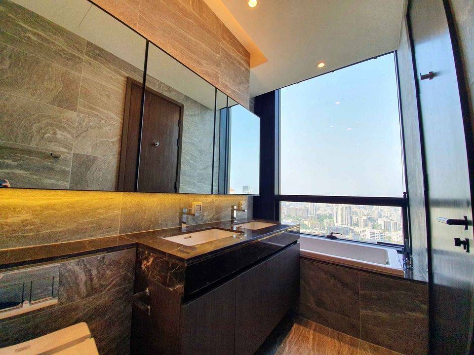 The ESSE Sukhumvit 36: 2bed 2bath 73.5 sqm. High Floor 90,000/mth Am: 0656199198