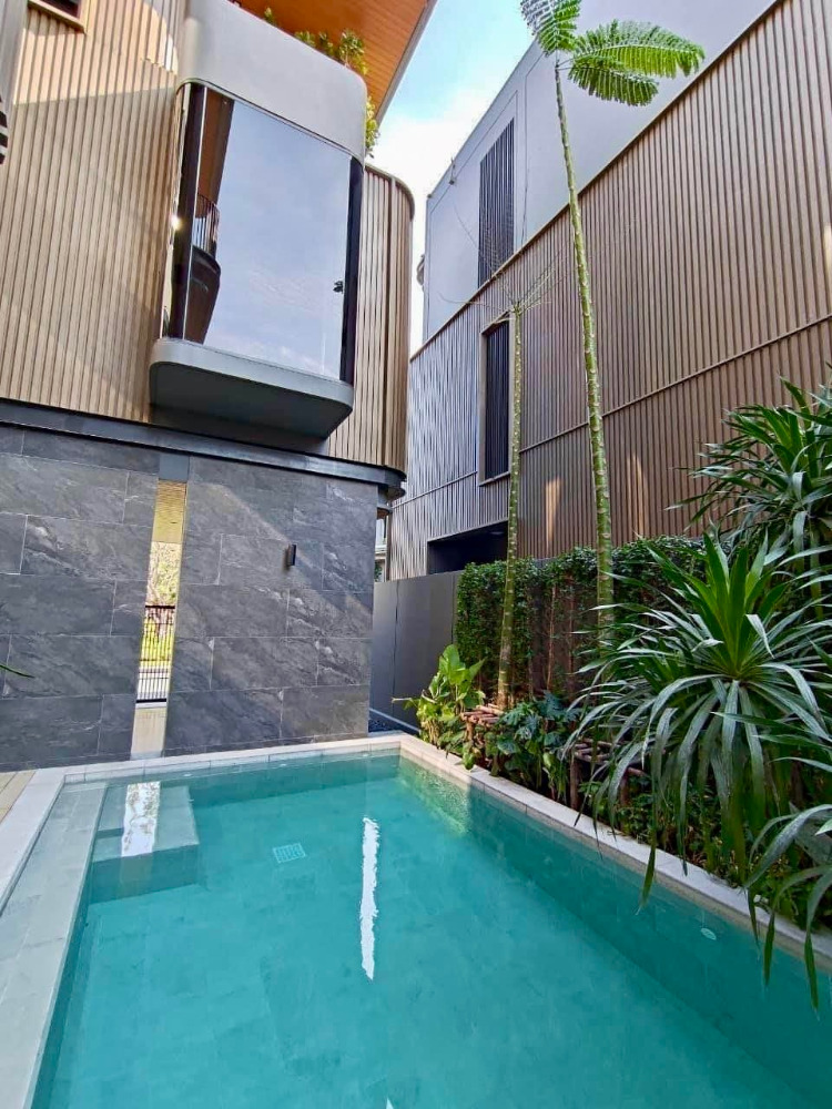 Bugaan Rama 9 - Mengjai: 73 sqwah  522sqm. 4bed 5bath 390,000/mth. Am: 0656199198