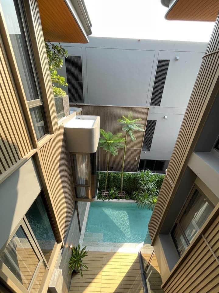 Bugaan Rama 9 - Mengjai: 73 sqwah  522sqm. 4bed 5bath 390,000/mth. Am: 0656199198