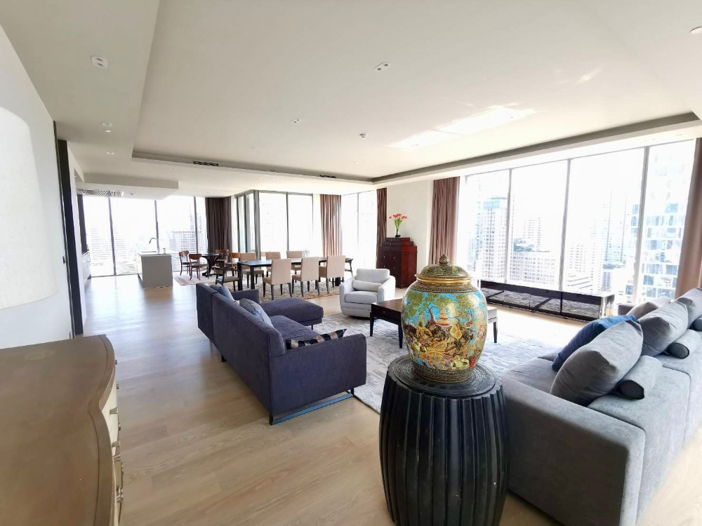 Tonson One Residence Penthouse for rent: 3bed 3bath 254.12sqm. 330,000/mth Am: 0656199198