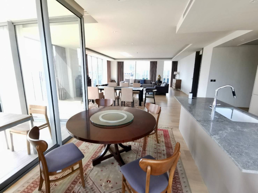 Tonson One Residence Penthouse for rent: 3bed 3bath 254.12sqm. 330,000/mth Am: 0656199198