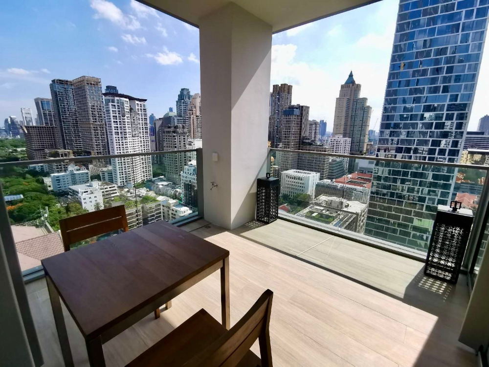 Tonson One Residence Penthouse for rent: 3bed 3bath 254.12sqm. 330,000/mth Am: 0656199198