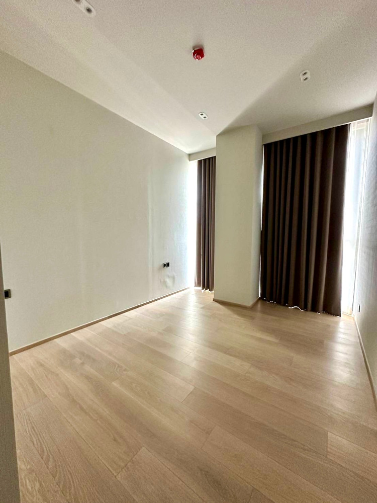 Tonson One Residence Penthouse for rent: 3bed 3bath 254.12sqm. 330,000/mth Am: 0656199198