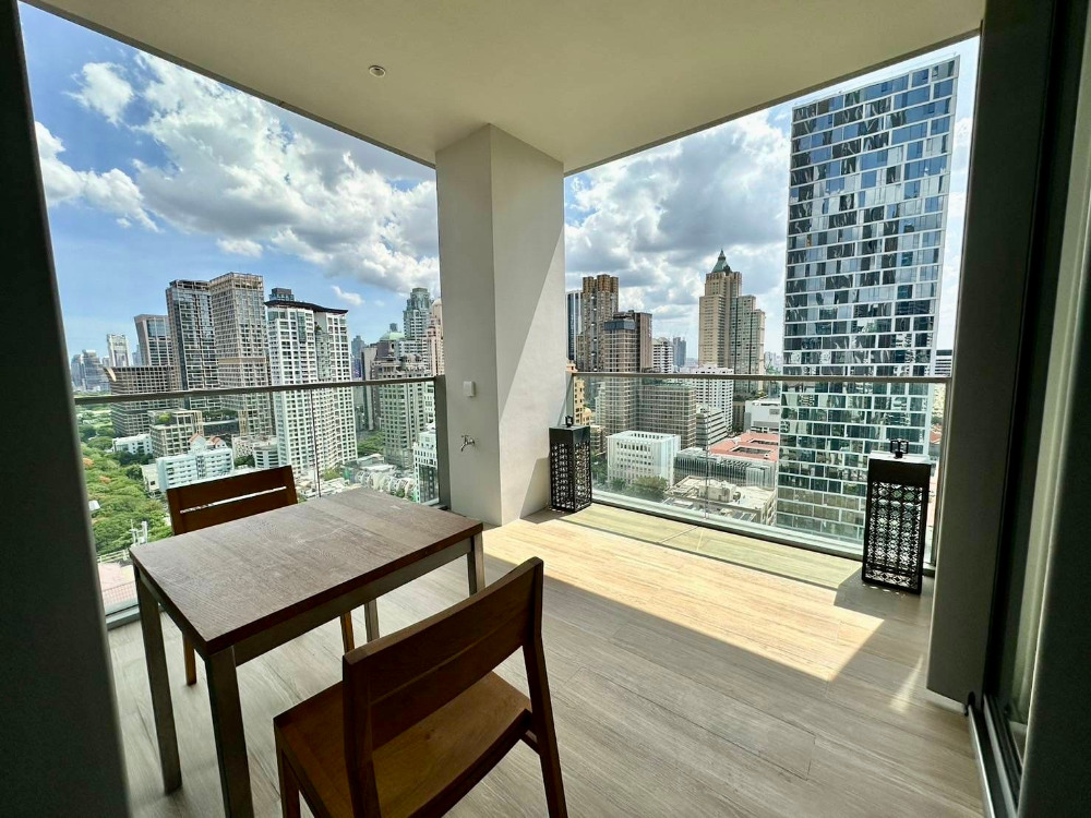 Tonson One Residence Penthouse for rent: 3bed 3bath 254.12sqm. 330,000/mth Am: 0656199198