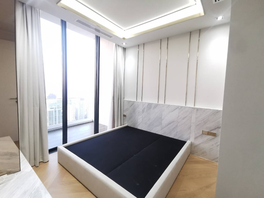 The ESSE Sukhumvit 36 Duplex penthouse 3bed 3bath 278sqm. 135,000,000 Am: 0656199198