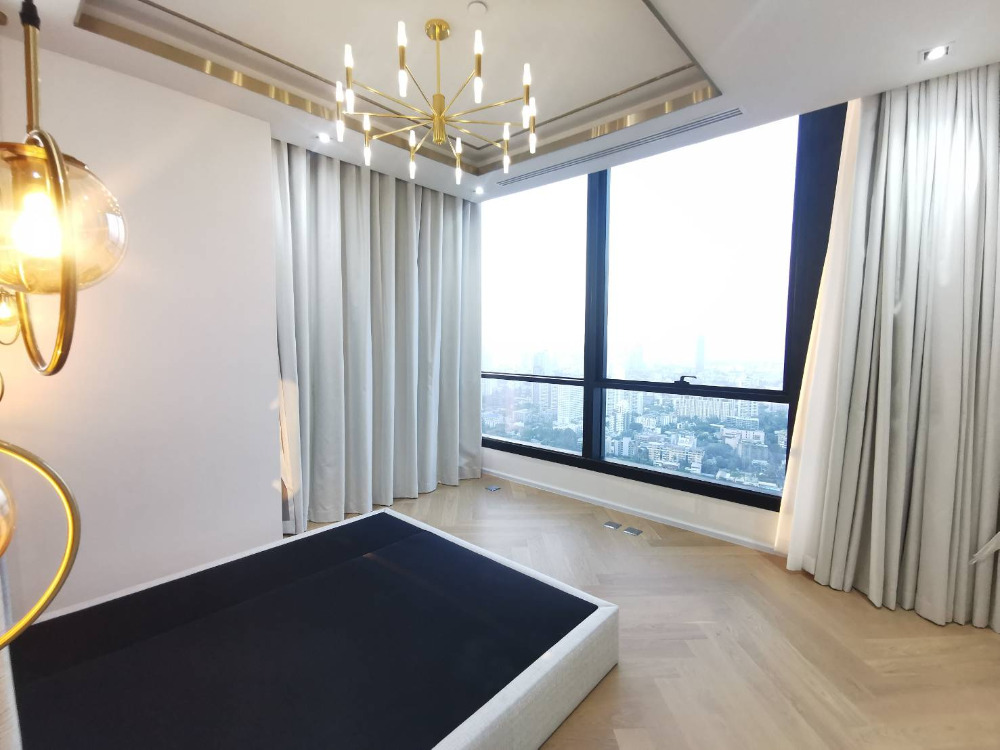 The ESSE Sukhumvit 36 Duplex penthouse 3bed 3bath 278sqm. 135,000,000 Am: 0656199198