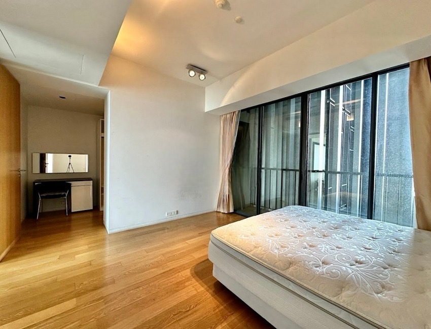 The Met Sathorn 4bed 5bath+maid Duplex 370sqm 280,000/mth Am: 0656199198