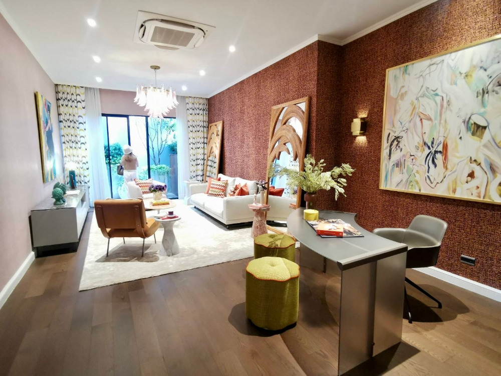 Bugaan Krungthep Kreetha Fully Furnished: 110.3sqw. 430sqm. 3bed 4bath 96,000,000 Am: 0656199198