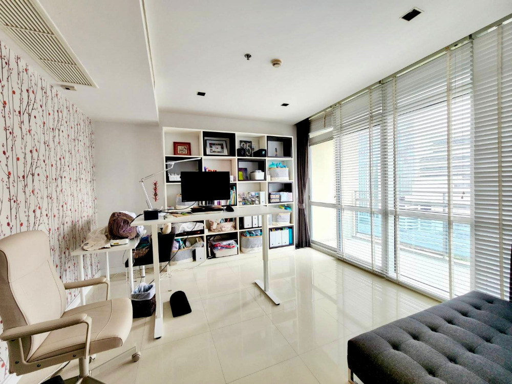 Athenee Residence 3+1 bed: 3+1bed 3bath 223sqm. 61,000,000 Am: 0656199198