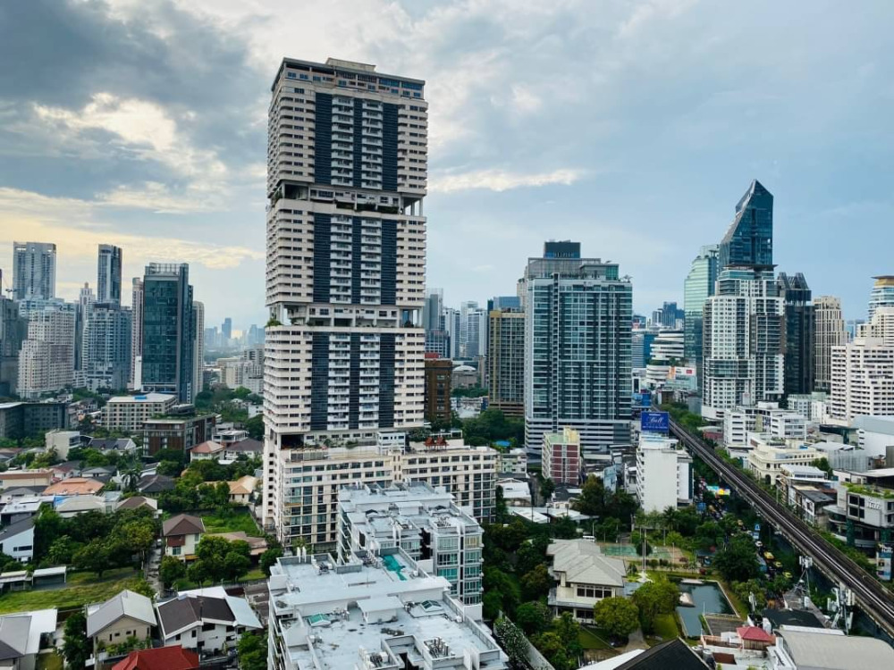 Beatniq Sukhumvit 32: 1bed 1bath  43.42 sqm.  13,500,000 Am: 0656199198