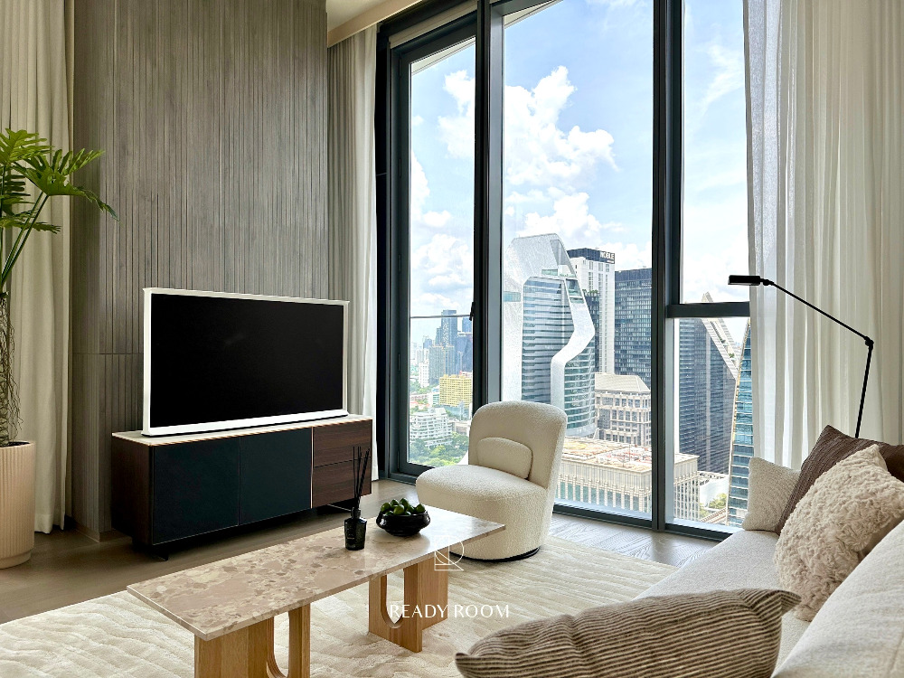 Scope Langsuan: 1bed 1bath 84.65sqm. 49,500,000 Top Floor of 1 bed Am: 0656199198