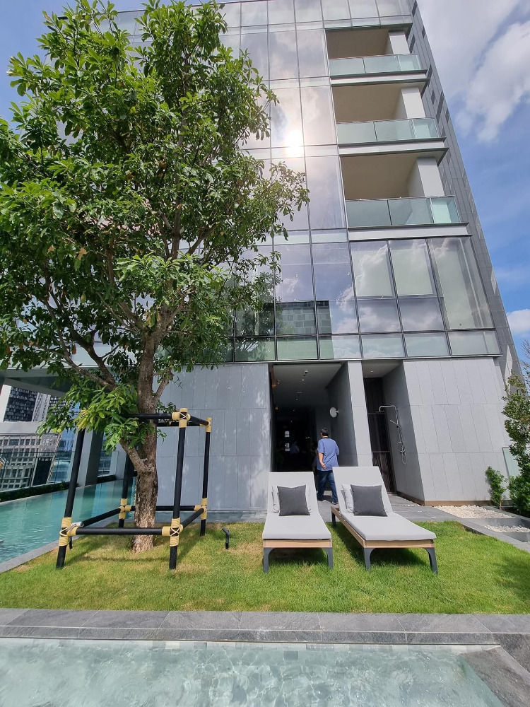 Tonson One Residence: 1bed 1bath 57sqm. 21,800,000 Am: 0656199198