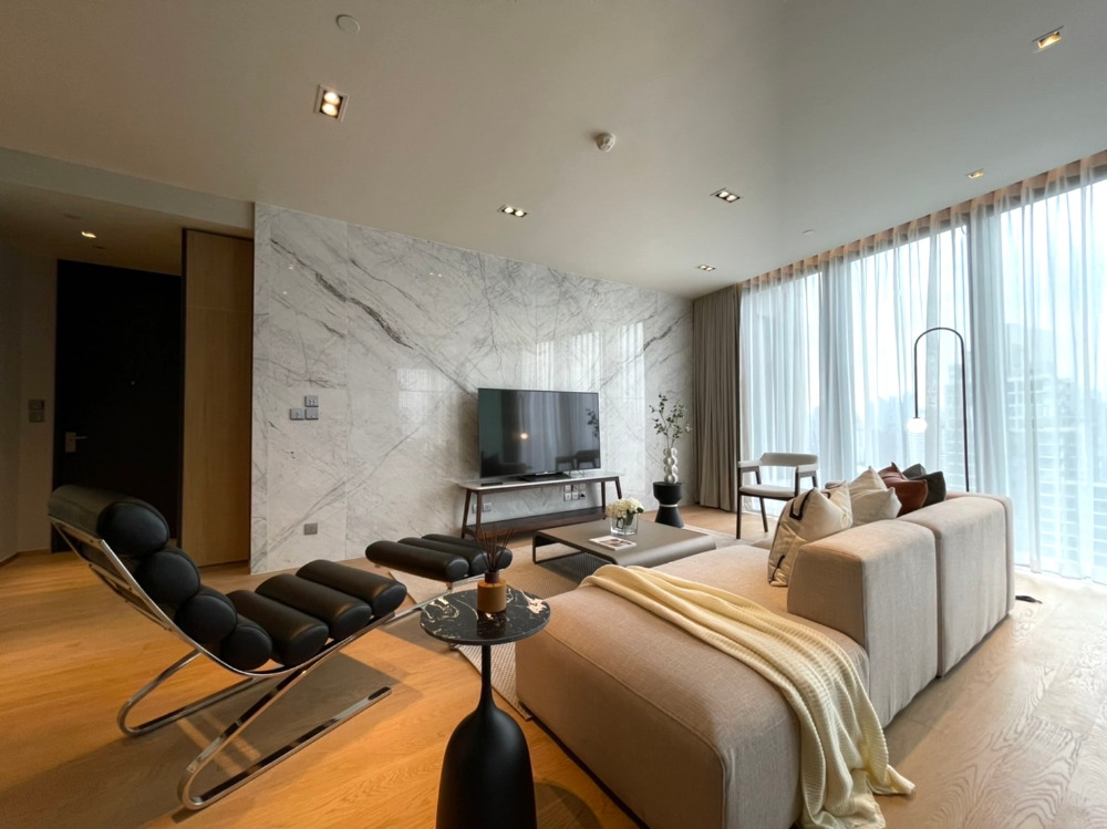 Beatniq Sukhumvit 32: 108sqm. 2+1bed 3bath 2XFl 107.61sqm. 34,000,000 Am: 0656199198