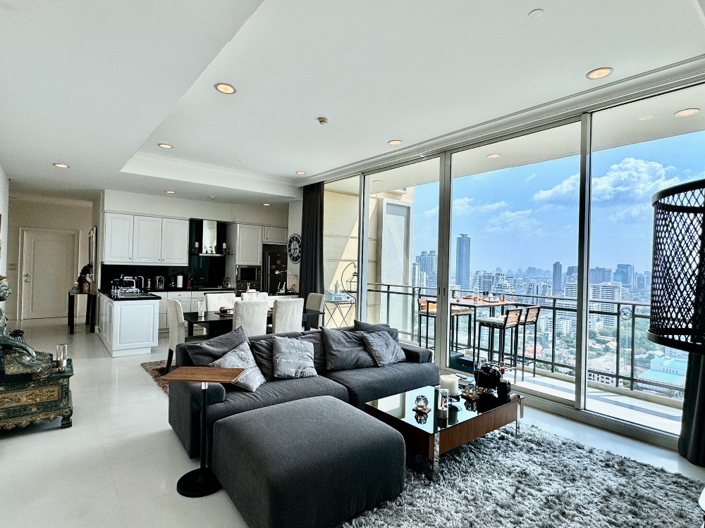 Royce Private Residence Sukhumvit 31: 2bed 2bath 2X Fl 112sqm. 22,700,000 Am: 0656199198