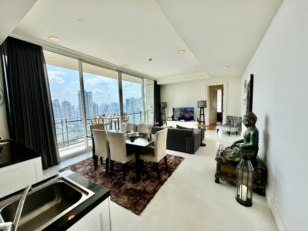 Royce Private Residence Sukhumvit 31: 2bed 2bath 2X Fl 112sqm. 22,700,000 Am: 0656199198