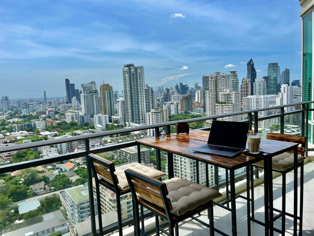 Royce Private Residence Sukhumvit 31: 2bed 2bath 2X Fl 112sqm. 22,700,000 Am: 0656199198