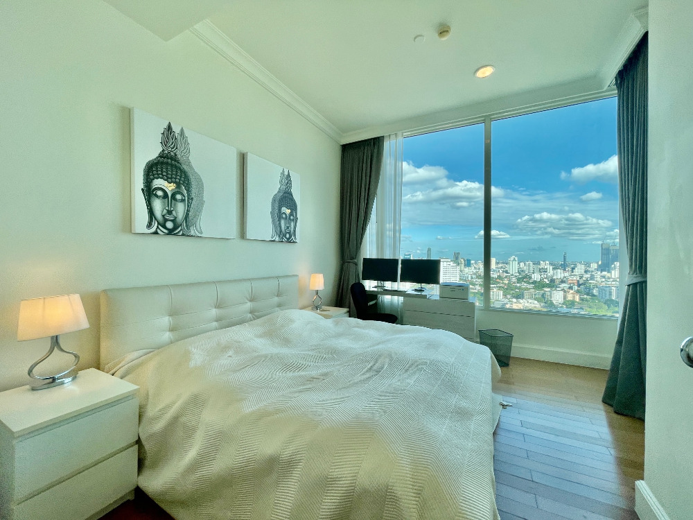 Royce Private Residence Sukhumvit 31: 2bed 2bath 2X Fl 112sqm. 22,700,000 Am: 0656199198