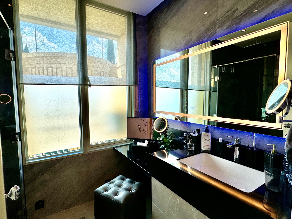 Royce Private Residence Sukhumvit 31: 2bed 2bath 2X Fl 112sqm. 22,700,000 Am: 0656199198