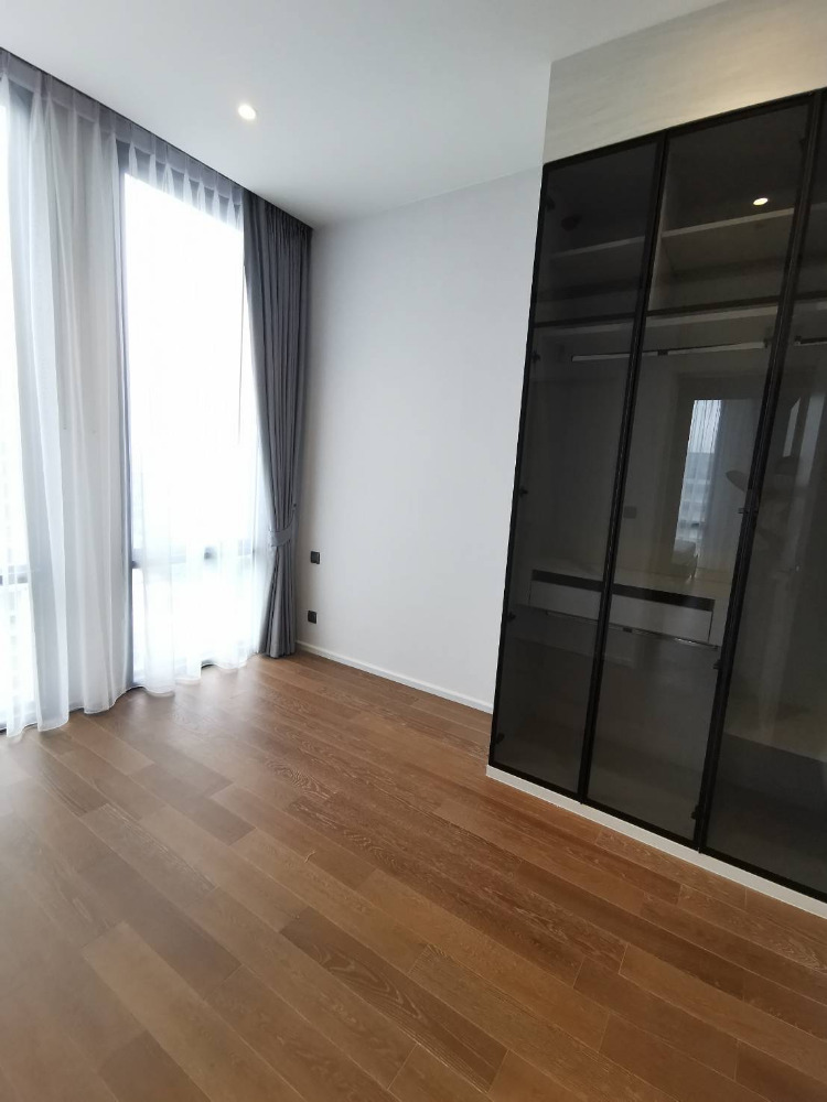 Muniq Langsuan 2bed 2bath 88sqm. 85,000/mth Am: 0656199198