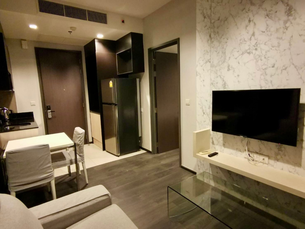 (owner post) Edge Sukhumvit 23 rent: 1bed 1bath 33.48sqm. 10 Fl. 25,000/mth. Am: 0656199198