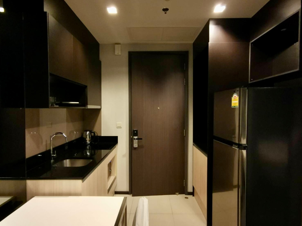 (owner post) Edge Sukhumvit 23 rent: 1bed 1bath 33.48sqm. 10 Fl. 25,000/mth. Am: 0656199198