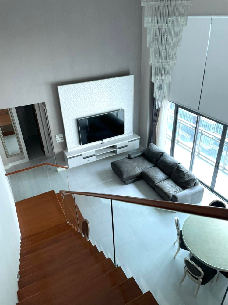 Bright Sukhumvit 24 Duplex: 3bed 3bath 160sqm. 29,000,000 Am: 0656199198