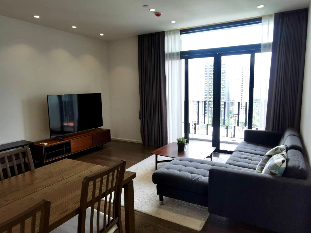 Muniq Sukhumvit 23: 2bed 2bath 86.74sqm. 60,000/mth. Am: 0656199198