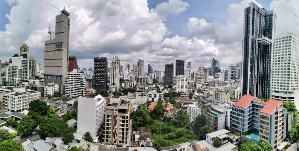 Muniq Sukhumvit 23: 2bed 2bath 86.74sqm. 60,000/mth. Am: 0656199198