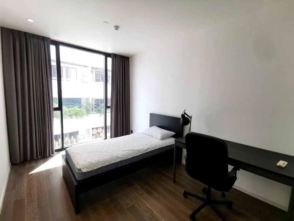 Muniq Sukhumvit 23: 2bed 2bath 86.74sqm. 60,000/mth. Am: 0656199198